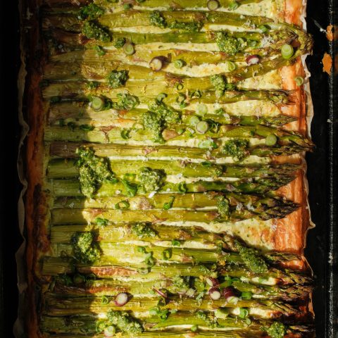 Spargeltarte mit Ricotta und Bärlauchpesto