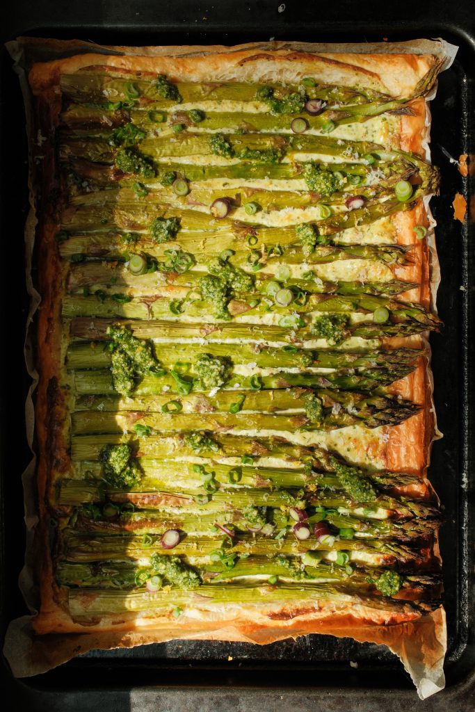 Spargeltarte mit Ricotta und Bärlauchpesto
