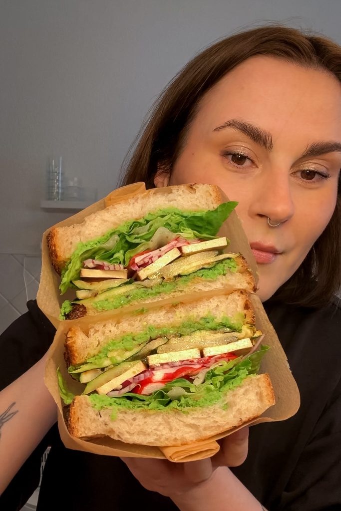sophia sofire spring sandwich