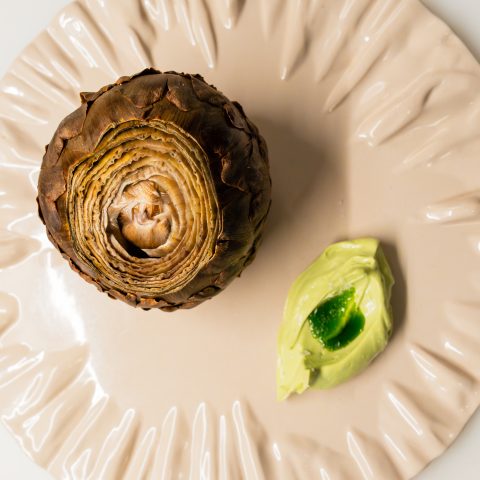 Geröstete Artischocken mit Kräuter-Zitronen-Mayo